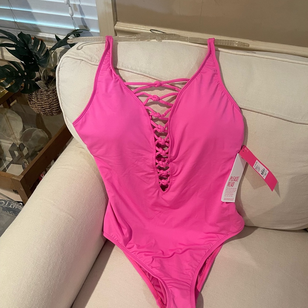 NWT Lilly Pulitzer Isle Lattice one piece